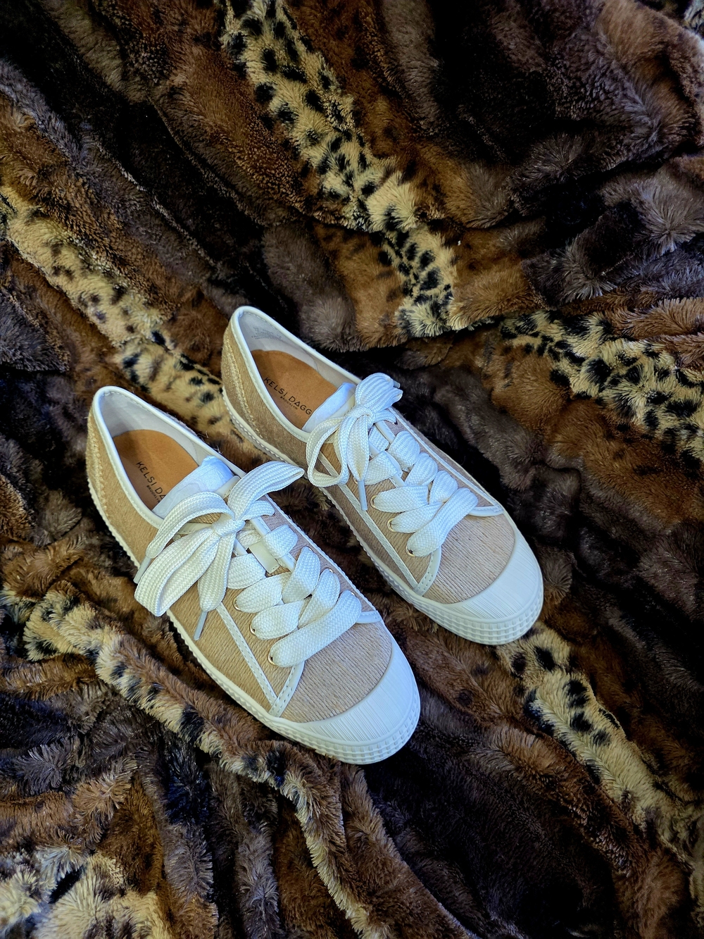 Kelsi Dagger SoulMJ Women's Tan Mini Jute Sneakers with White Accents